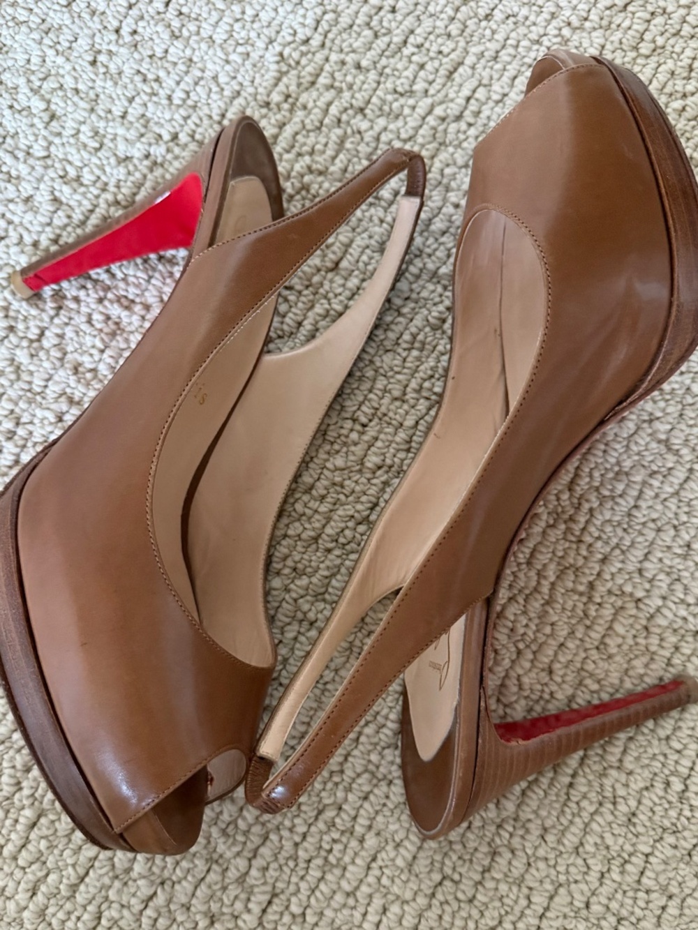 Christian Louboutin sling back heels - Picture 3 of 7